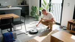 Las nuevas aspiradoras robot con brazo: así evitan calcetines, cables y caos en casa